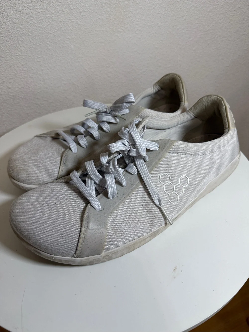 Vivo Barefoot Men's Off-White Canvas Minimalist Sneaker